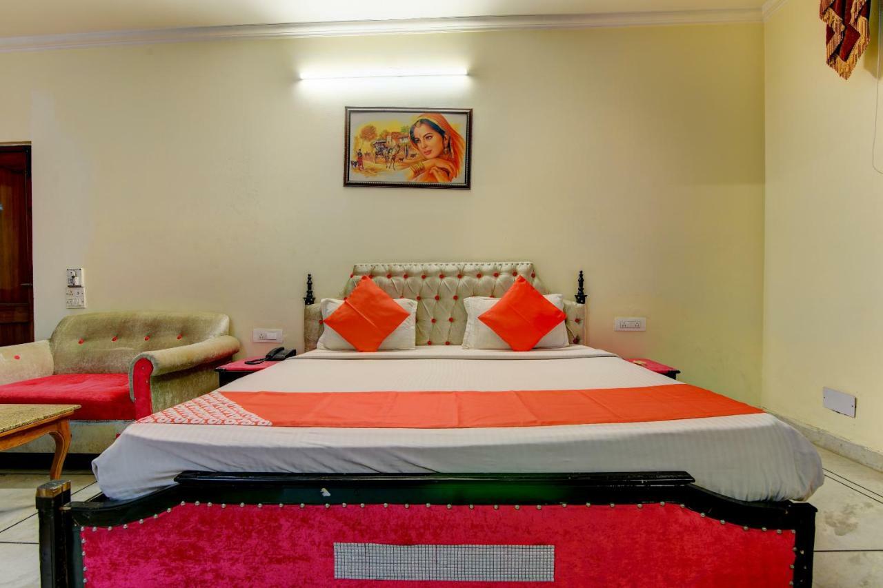 Oyo 3647 Hotel Rahul Palace Yeni Delhi Dış mekan fotoğraf